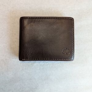 Timberland Leather Passcase Wallet